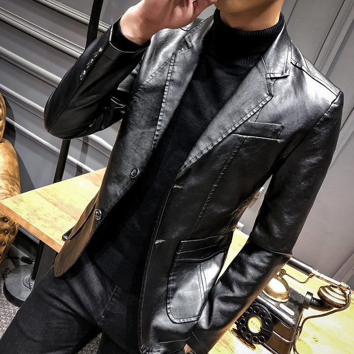 Herrarnas fashionabla konstläderblazer med slim-fit snitt Mirla-Eva Jonsson