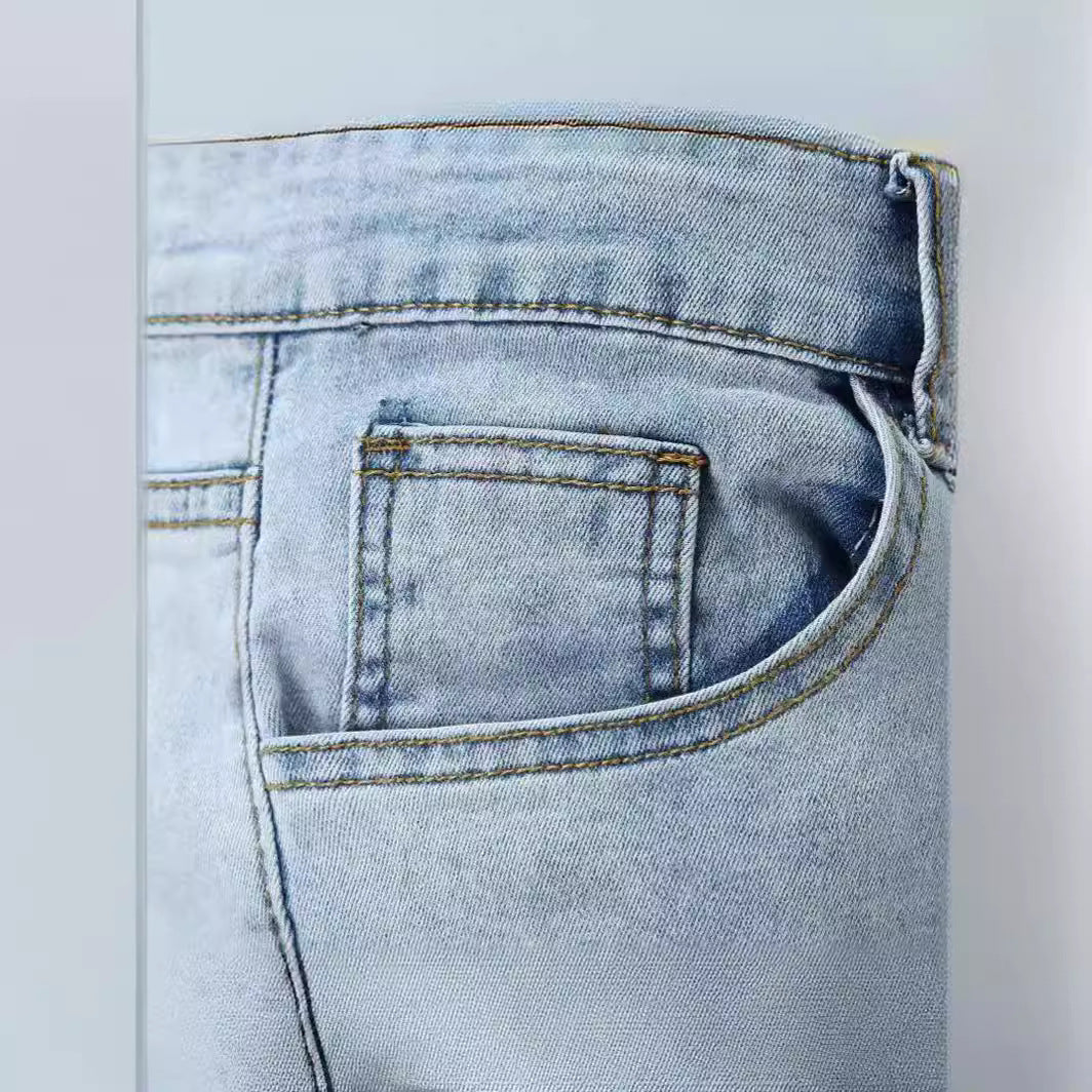 Herrarnas förstörda jeans med moderna distressed-effekter Mirla-Eva Jonsson