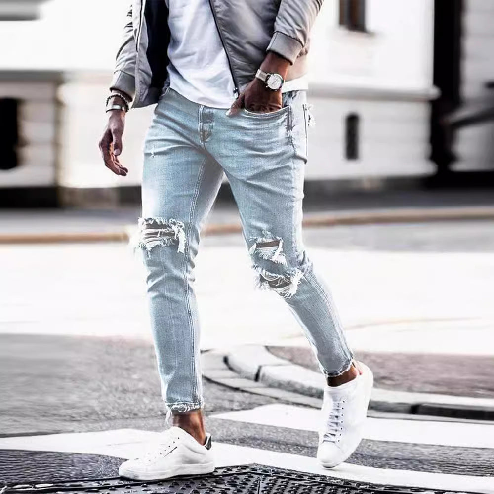 Herrarnas förstörda jeans med moderna distressed-effekter Mirla-Eva Jonsson