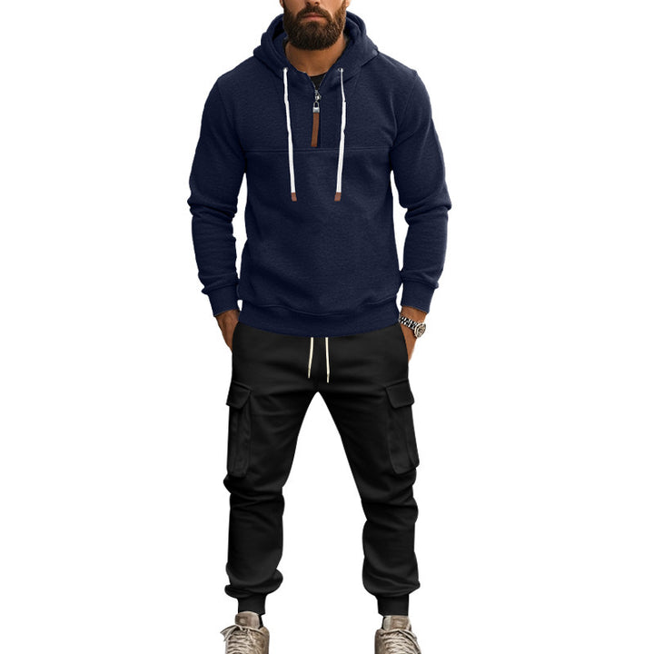 Herrarnas fritidsdräkt med modern hoodie och cargo-joggingbyxor Mirla-Eva Jonsson
