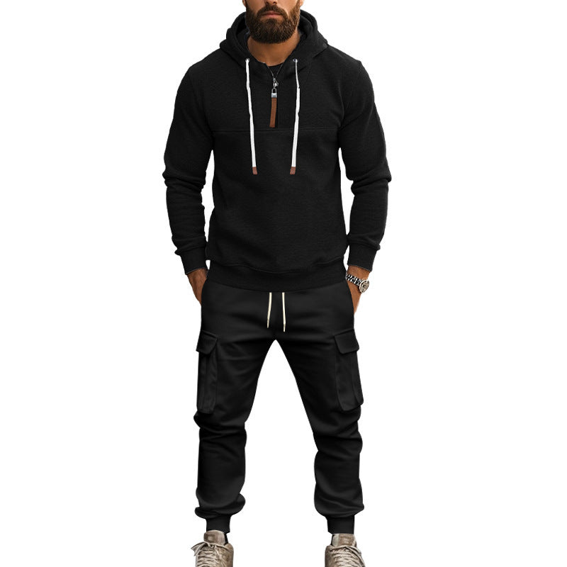 Herrarnas fritidsdräkt med modern hoodie och cargo-joggingbyxor Mirla-Eva Jonsson