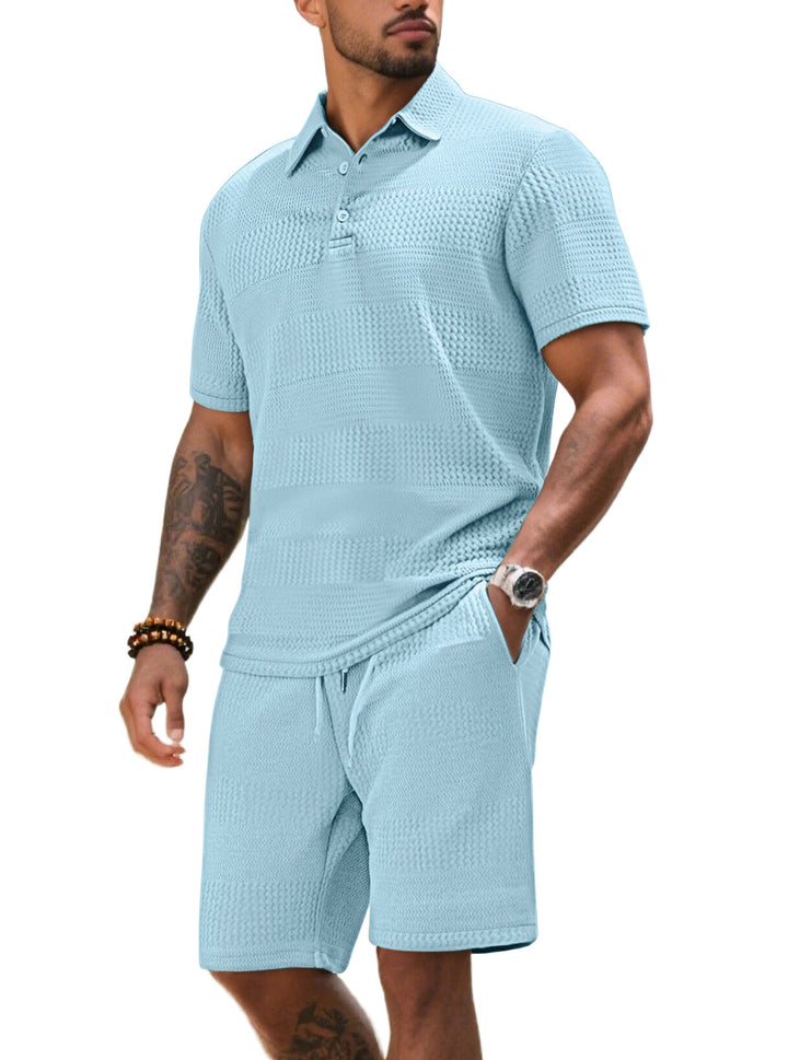 Herrarnas fritidsdräkt med strukturerad polotröja och shorts Eva Jonsson-Eva Jonsson