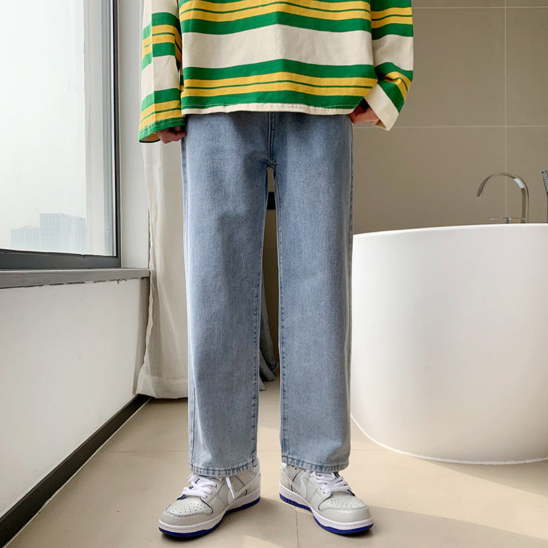 Herrarnas fritidsjeans i avslappnad stil med bekväm passform och högkvalitativ denim Mirla-Eva Jonsson