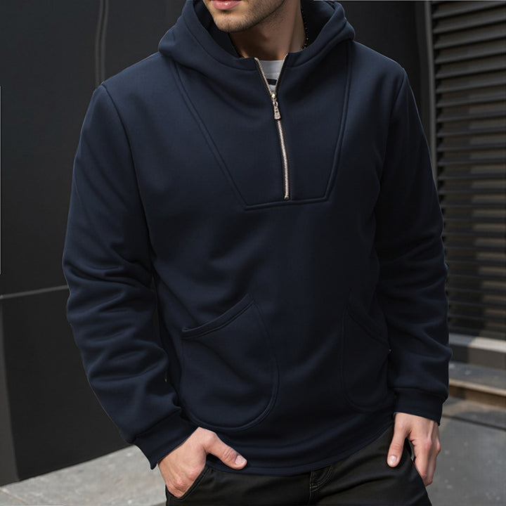 Herrarnas hoodie med innovativ design och praktisk dragkedja Mirla-Eva Jonsson