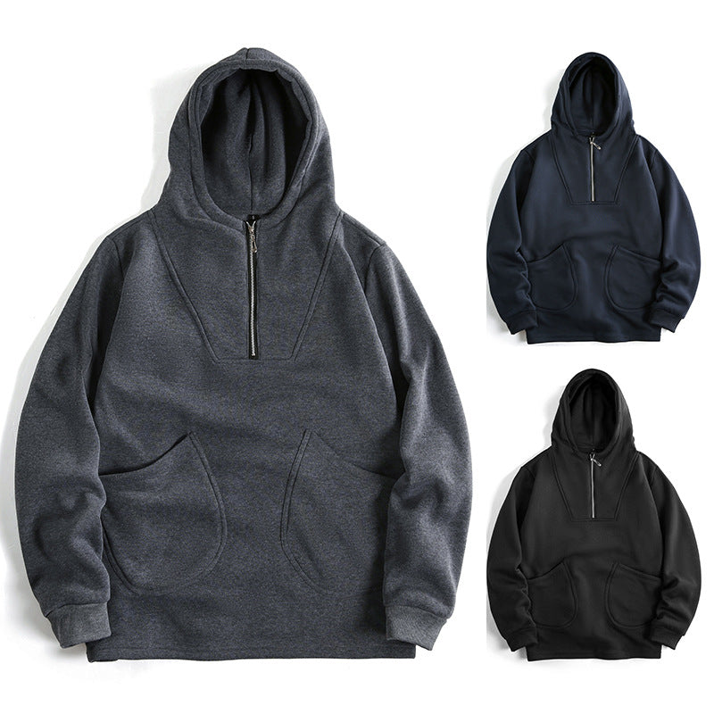 Herrarnas hoodie med innovativ dragkedja och bekväm passform Mirla-Eva Jonsson