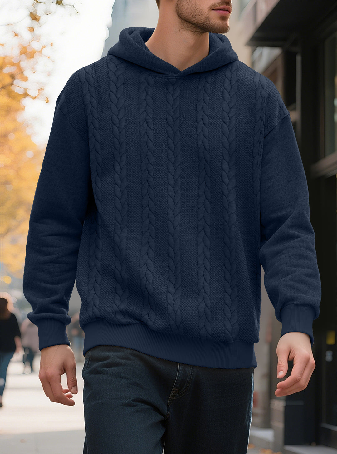Herrarnas hoodie med innovativ stickstruktur Mirla-Eva Jonsson