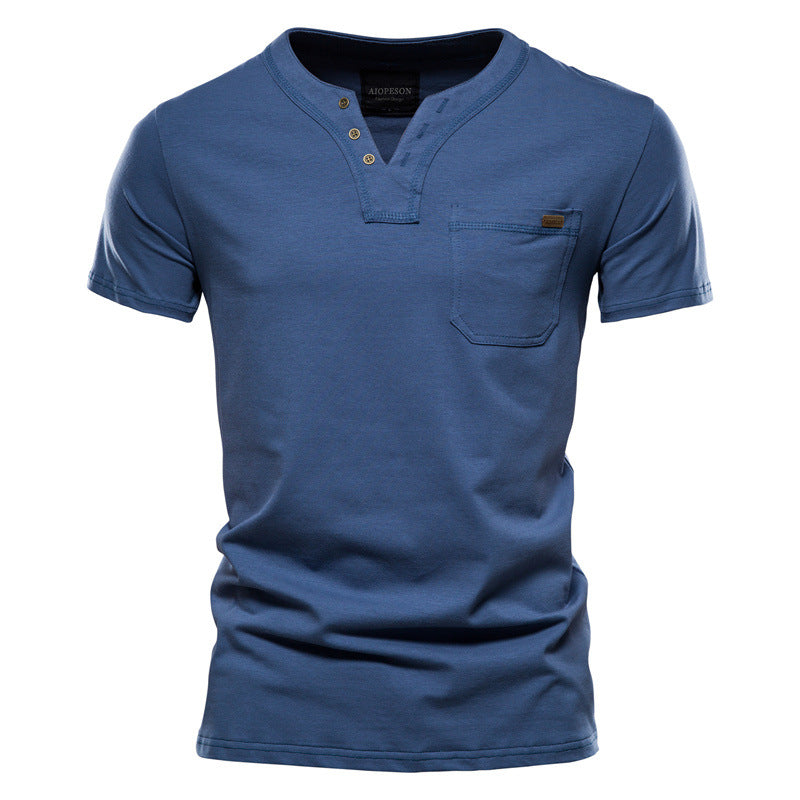 Herrarnas kortärmad skjorta med modern Henley-krage och bröstficka Mirla-Eva Jonsson