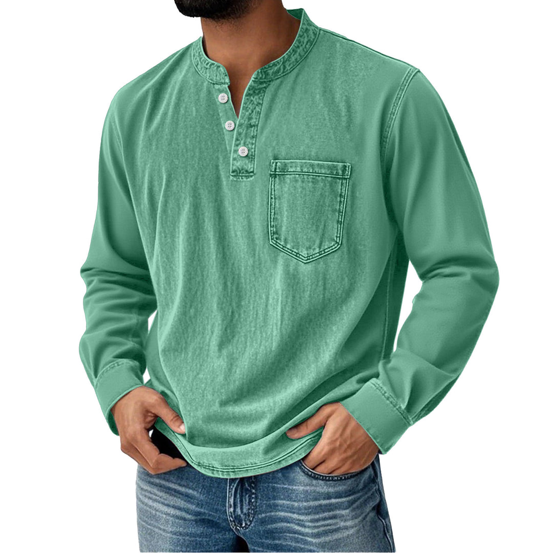 Herrarnas långärmad skjorta med modern Henley-krage från Mirla-Eva Jonsson