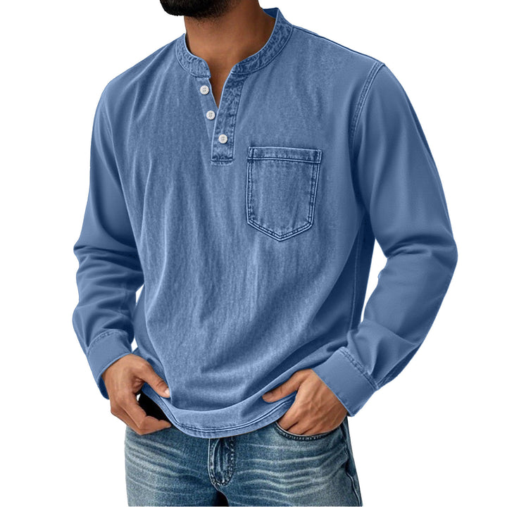 Herrarnas långärmad skjorta med modern Henley-krage från Mirla-Eva Jonsson