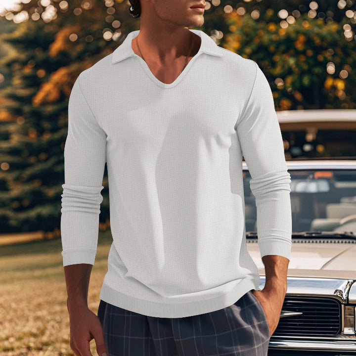 Herrarnas långärmad t-shirt med modern V-hals och strukturerad design Mirla-Eva Jonsson