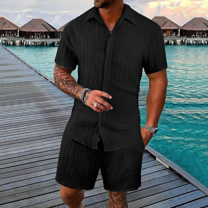 Herrarnas luftig kortärmad skjorta och shorts-set med strukturerad design Mirla-Eva Jonsson