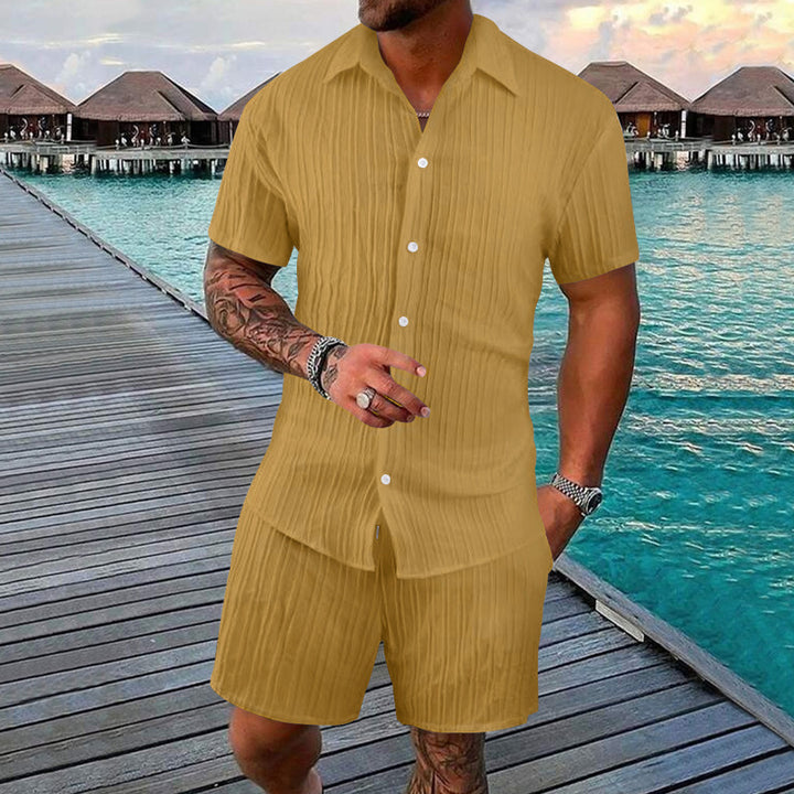 Herrarnas luftig kortärmad skjorta och shorts-set med strukturerad design Mirla-Eva Jonsson