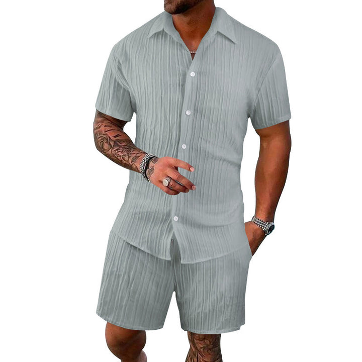 Herrarnas luftig kortärmad skjorta och shorts-set med strukturerad design Mirla-Eva Jonsson