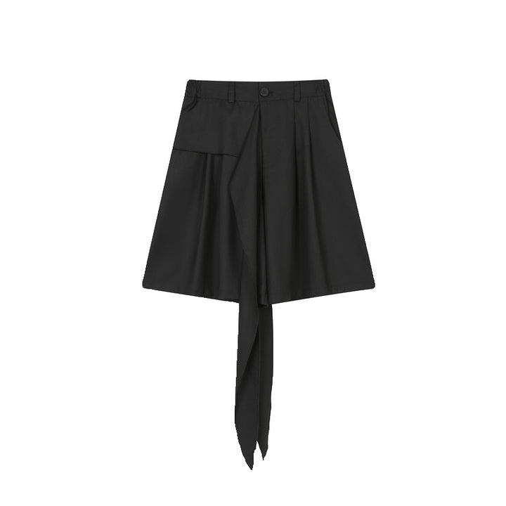 Herrarnas mode korta storlek shorts med asymmetrisk design och innovativa detaljer Eva Jonsson-Eva Jonsson