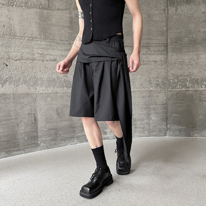 Herrarnas mode korta storlek shorts med asymmetrisk design och innovativa detaljer Eva Jonsson-Eva Jonsson