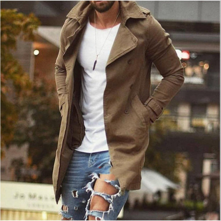 Herrarnas mode trenchcoat med dubbel knapprad och praktiska fickor Eva Jonsson-Eva Jonsson