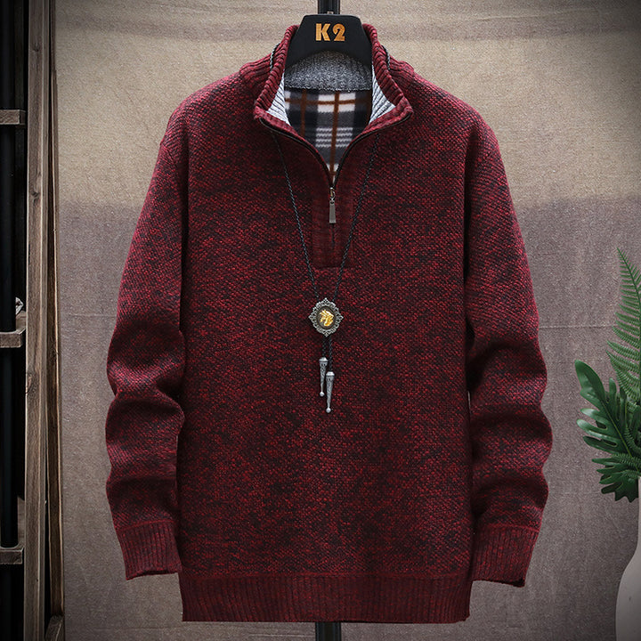 Herrarnas moderiktiga stickad tröja med halv dragkedja och olika texturer Eva Jonsson-Eva Jonsson