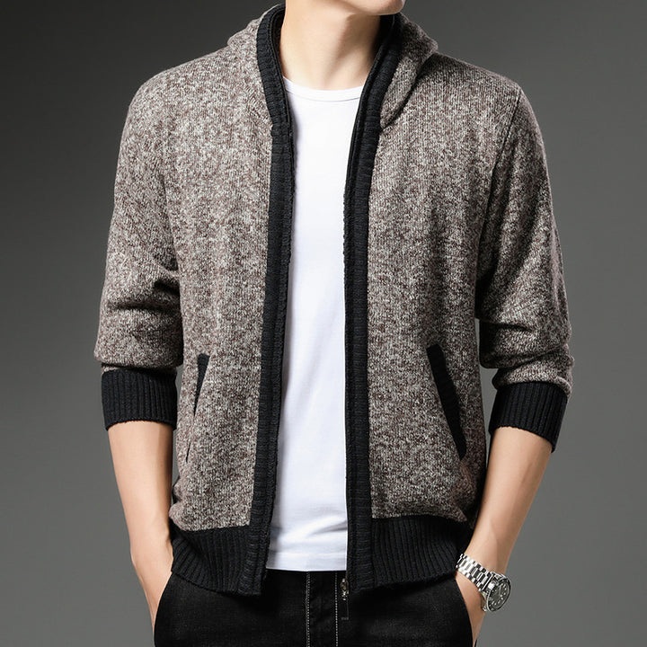 Herrarnas moderna hoodie-jacka med svart-vita accenter Mirla-Eva Jonsson