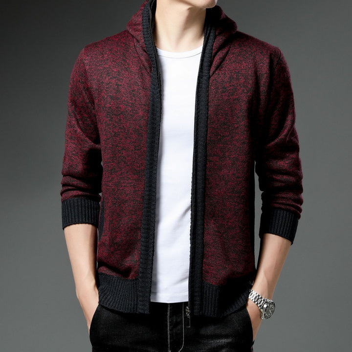 Herrarnas moderna hoodie-jacka med svart-vita accenter Mirla-Eva Jonsson