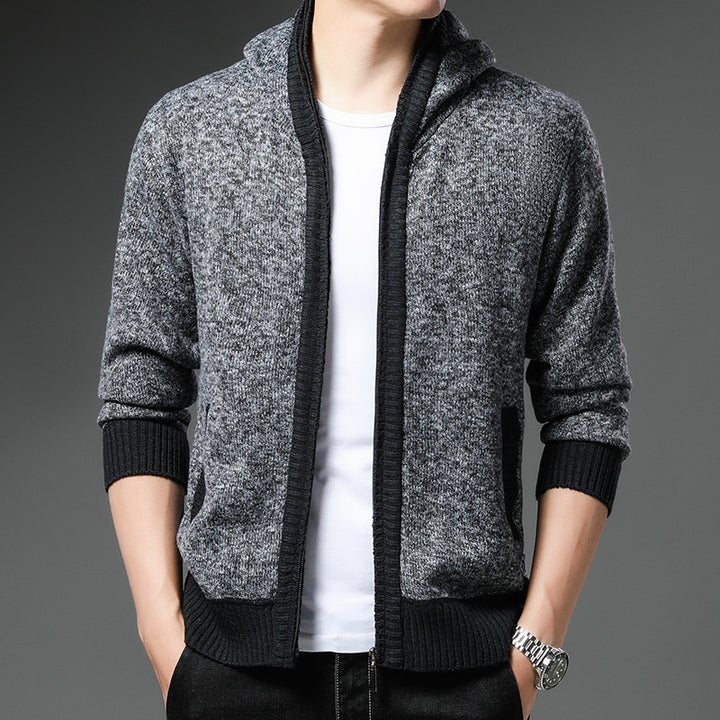 Herrarnas moderna hoodie-jacka med svart-vita accenter Mirla-Eva Jonsson