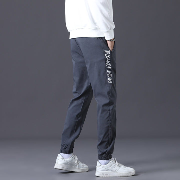 Herrarnas modiga joggingsbyxor med elastisk midja och sidofickor Mirla-Eva Jonsson