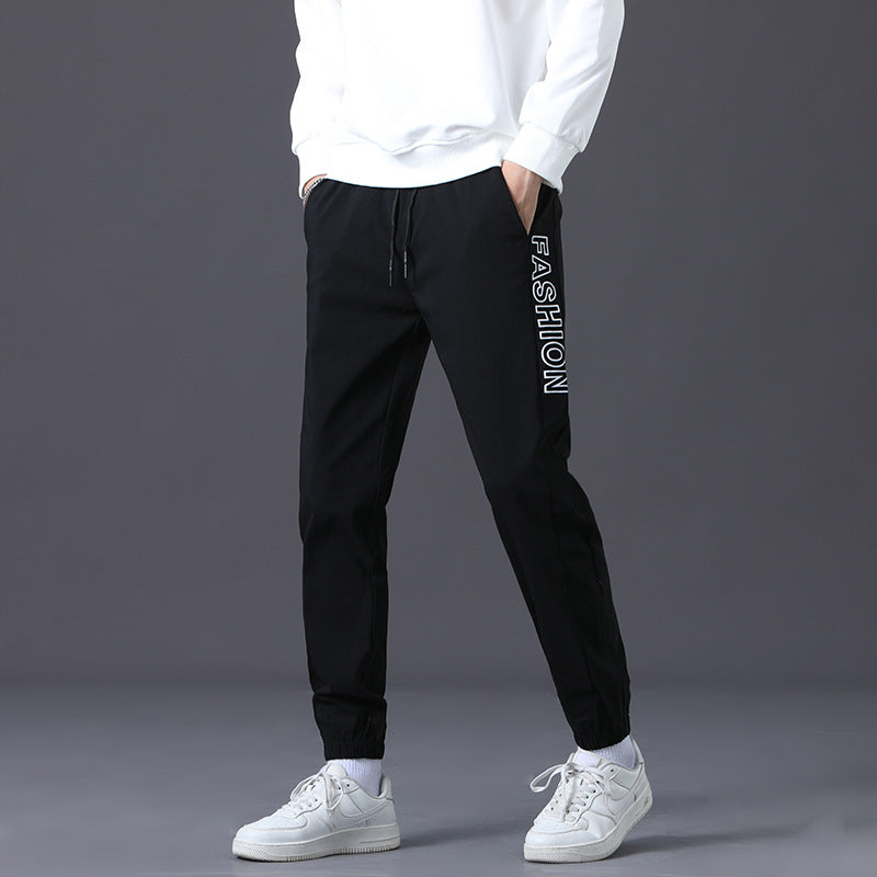 Herrarnas modiga joggingsbyxor med elastisk midja och sidofickor Mirla-Eva Jonsson