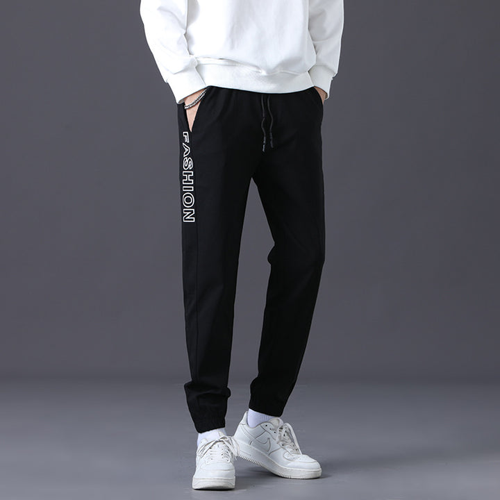 Herrarnas modiga joggingsbyxor med elastisk midja och sidofickor Mirla-Eva Jonsson