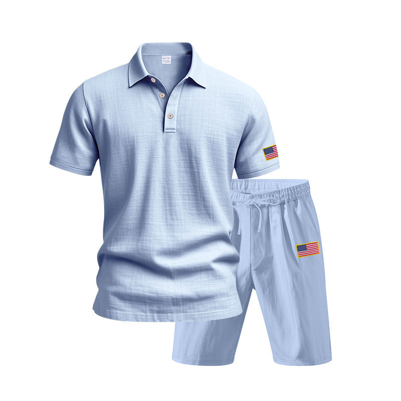 Herrarnas polo- och shorts-set med broderad nationsflagga-motiv Mirla-Eva Jonsson