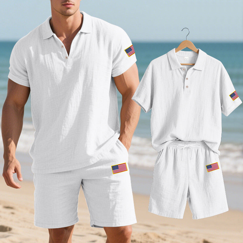 Herrarnas polo- och shorts-set med broderad nationsflagga-motiv Mirla-Eva Jonsson