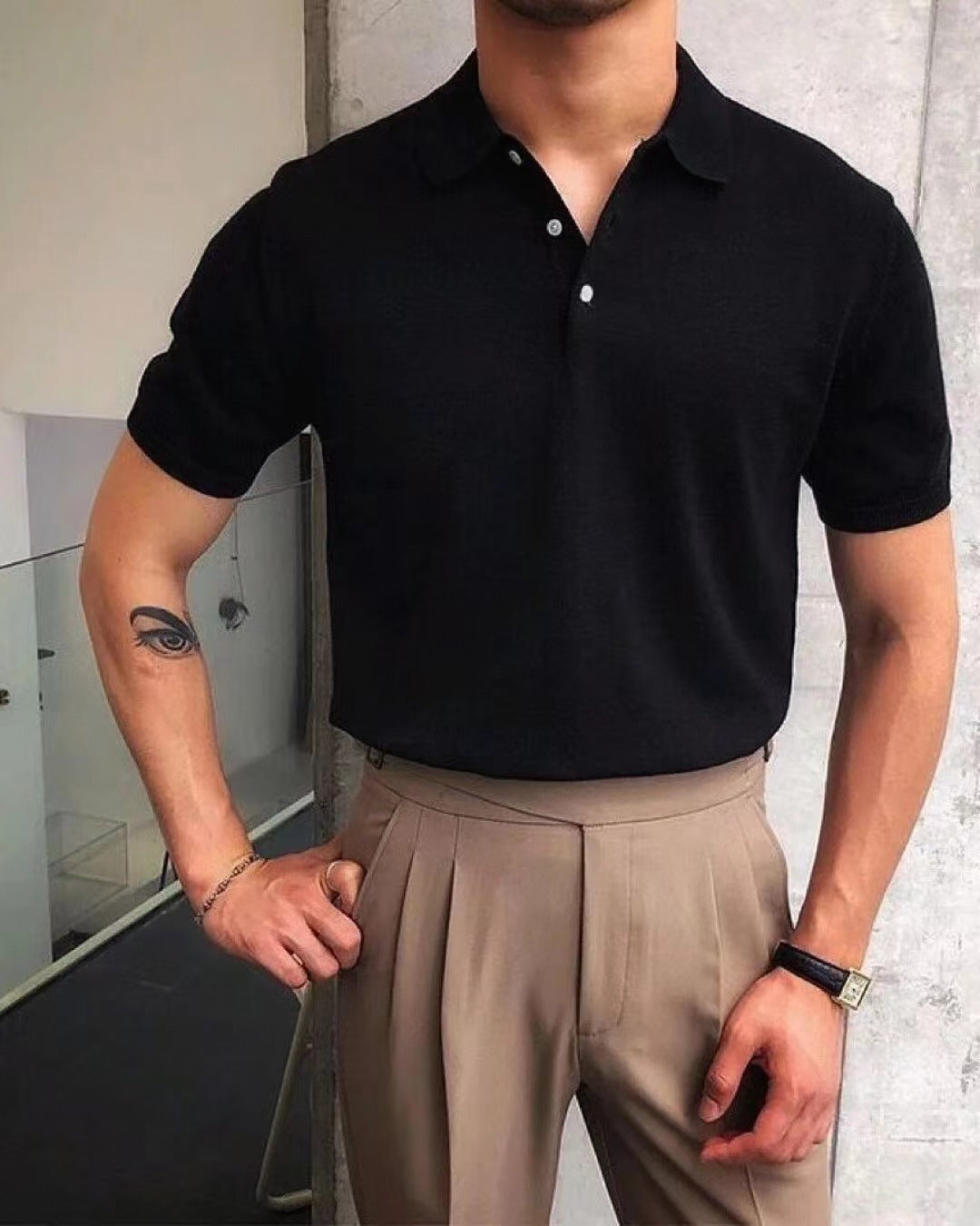 Herrarnas polo-shirt i högkvalitativ bomullsmix och moderiktig ståkrage Mirla-Eva Jonsson