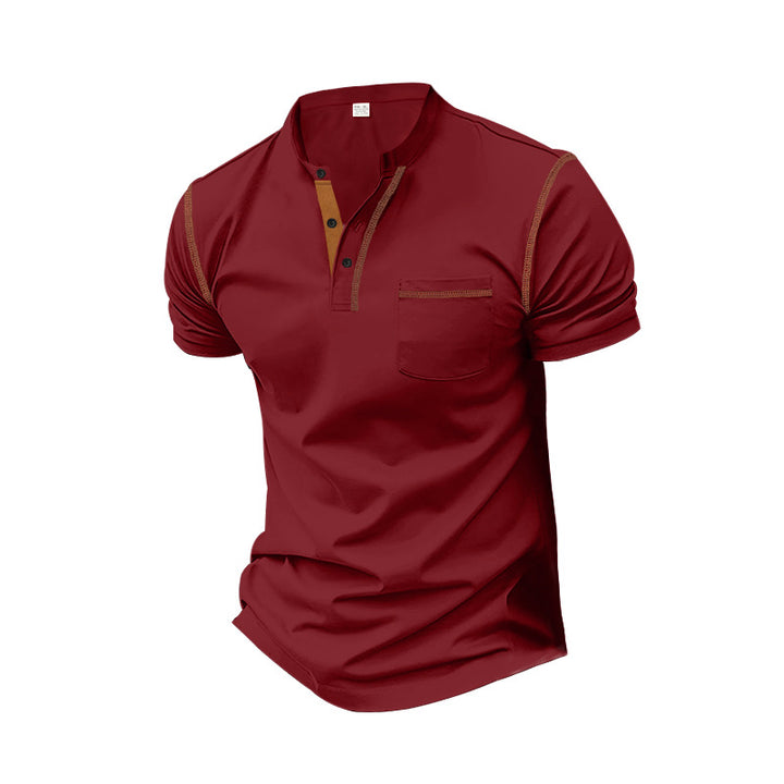 Herrarnas polotröja med modern Henley-krage och praktisk bröstficka Mirla-Eva Jonsson