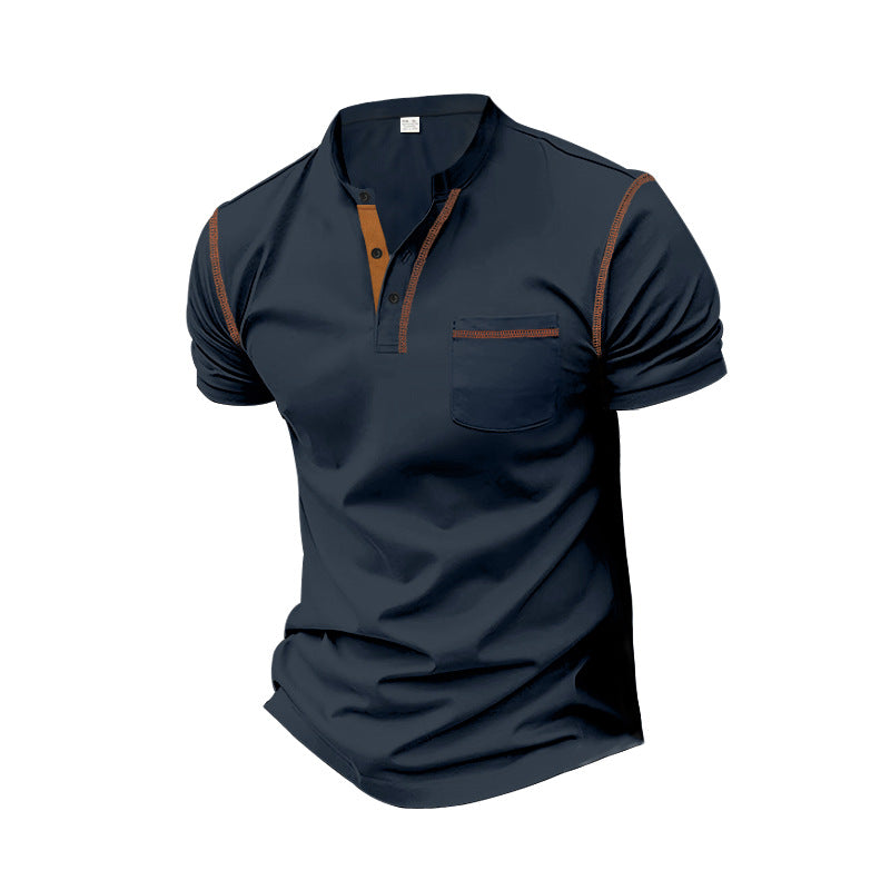 Herrarnas polotröja med modern Henley-krage och praktisk bröstficka Mirla-Eva Jonsson