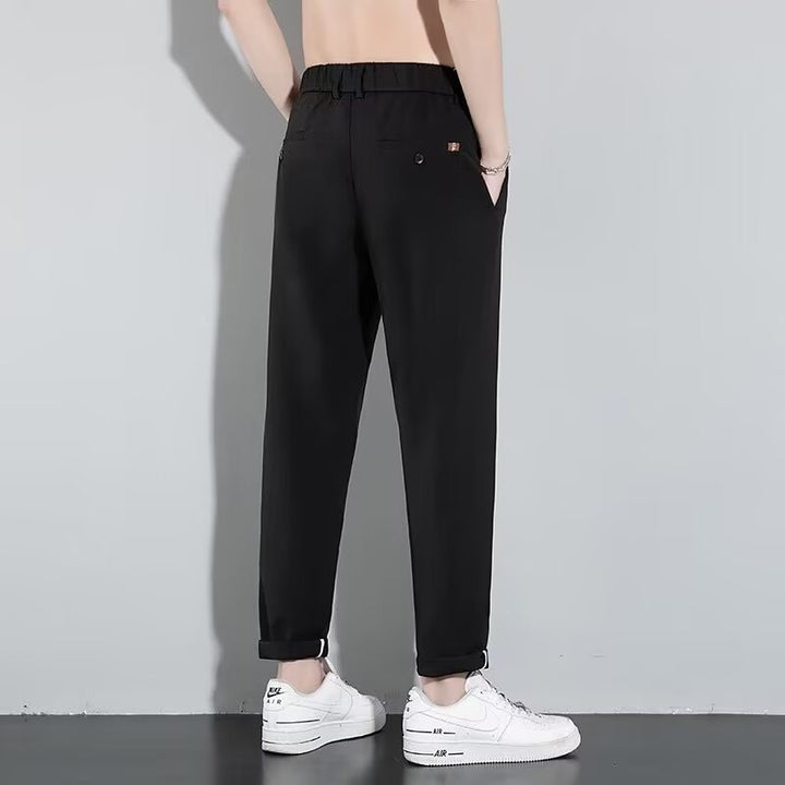 Herrarnas slim fit chinos med elegant skärning och andningsbart material Eva Jonsson-Eva Jonsson