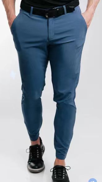 Herrarnas slim-fit kostymbyxor med elastisk midja och praktisk ficklayout Mirla-Eva Jonsson