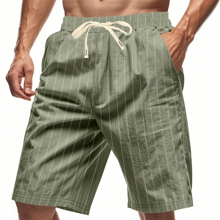Herrarnas strandshorts med vertikalt randmönster och elastisk dragsko Mirla-Eva Jonsson
