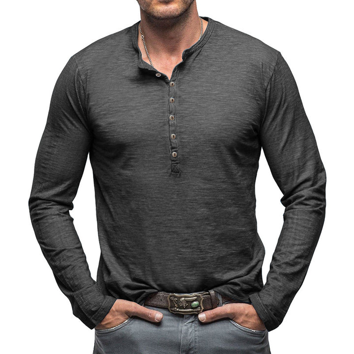 Herrars långärmad Henley-tröja med modernt knapplistdesign Mirla-Eva Jonsson