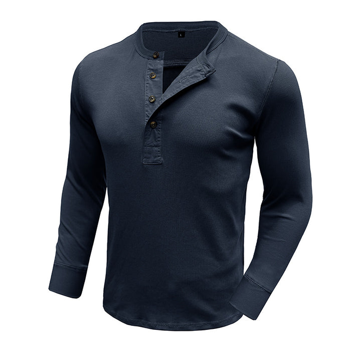 Herrars långärmad henley skjorta med modern knappslå Mirla-Eva Jonsson
