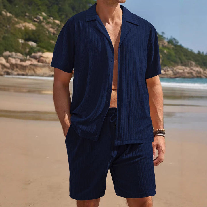 Herren Avslappnad Kortärmad Topp och Shorts Set med Strukturerad Design Mirla-Eva Jonsson