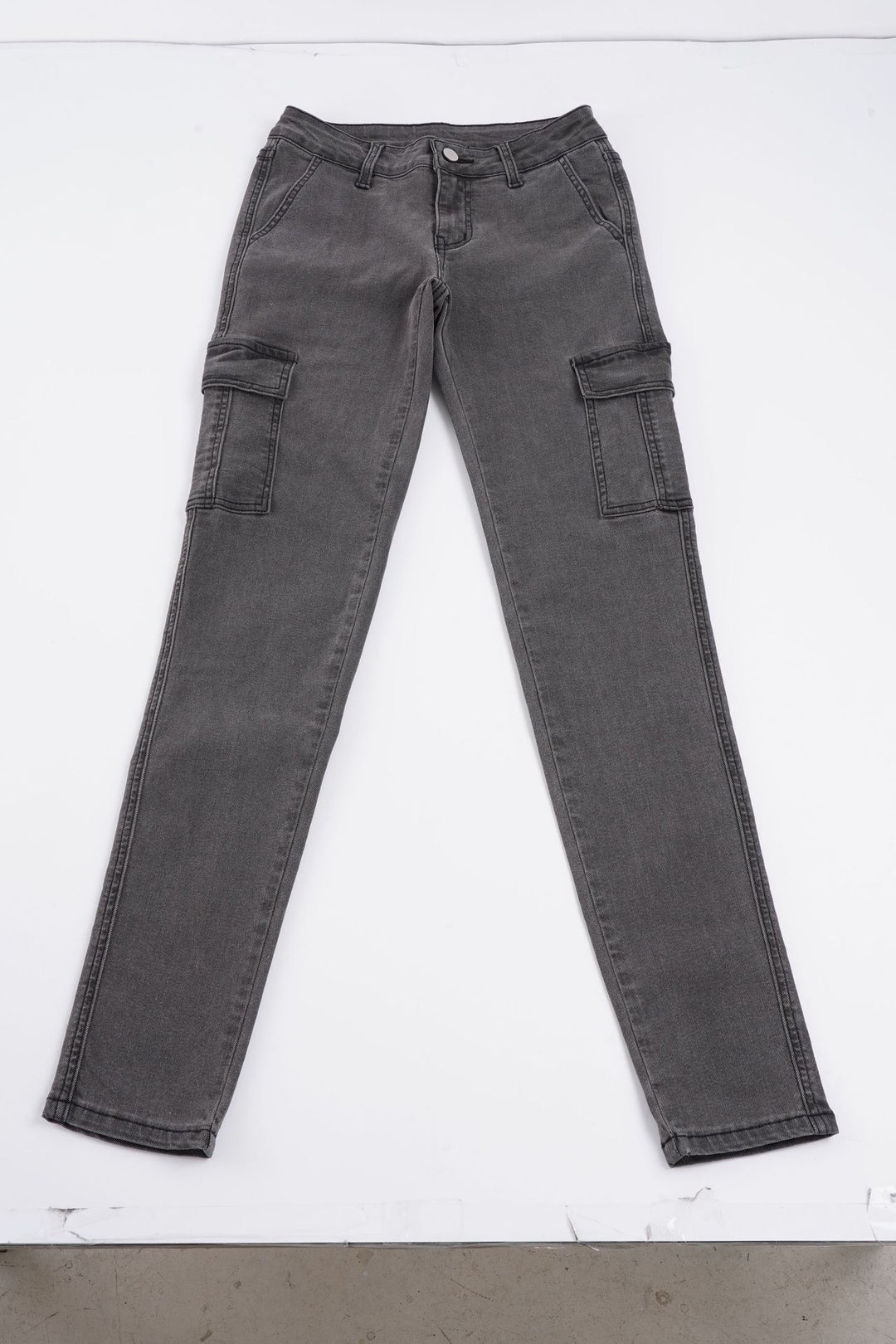 Herren Cargo jeans i modern slim-fit stil Mirla-Eva Jonsson