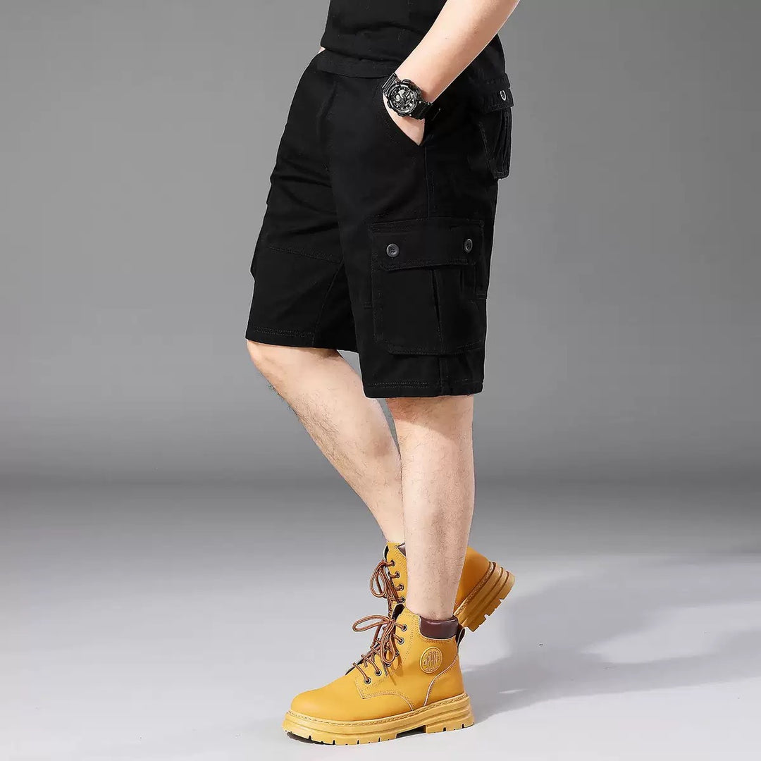 Herren Cargo-shorts med en mängd praktiska fickor och justerbar midja Mirla-Eva Jonsson