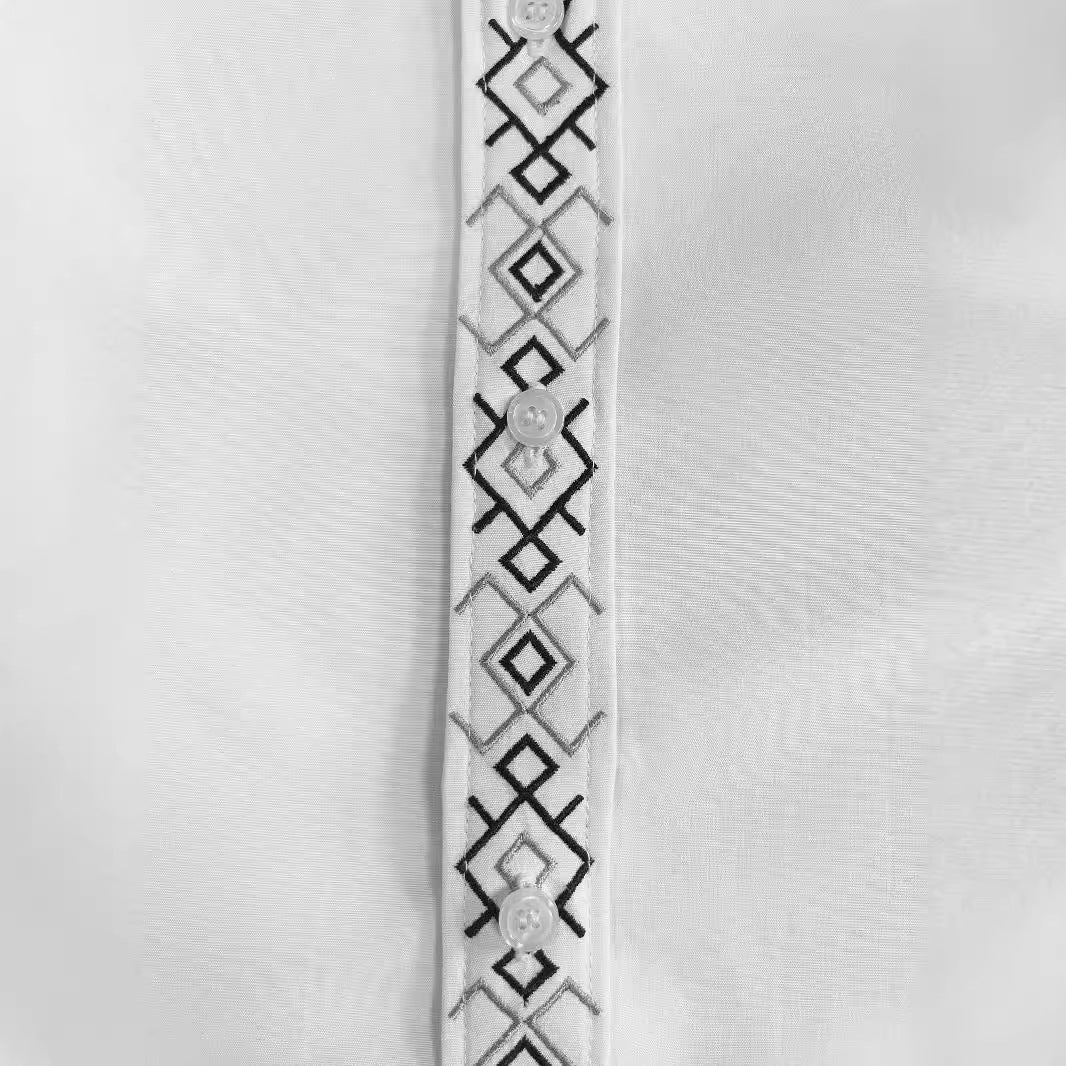 Herren Elegant långärmad skjorta med exklusiv, broderad krage Mirla-Eva Jonsson