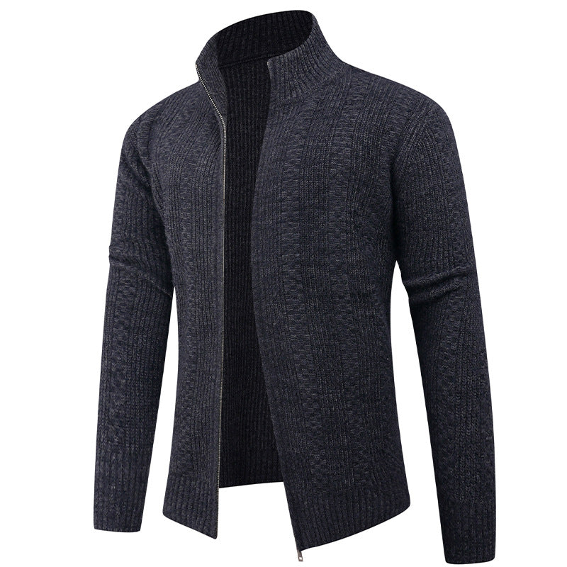 Herren Freizeit Strickjacke mit hohem Kragen und modernem Zipper Mirla-Eva Jonsson