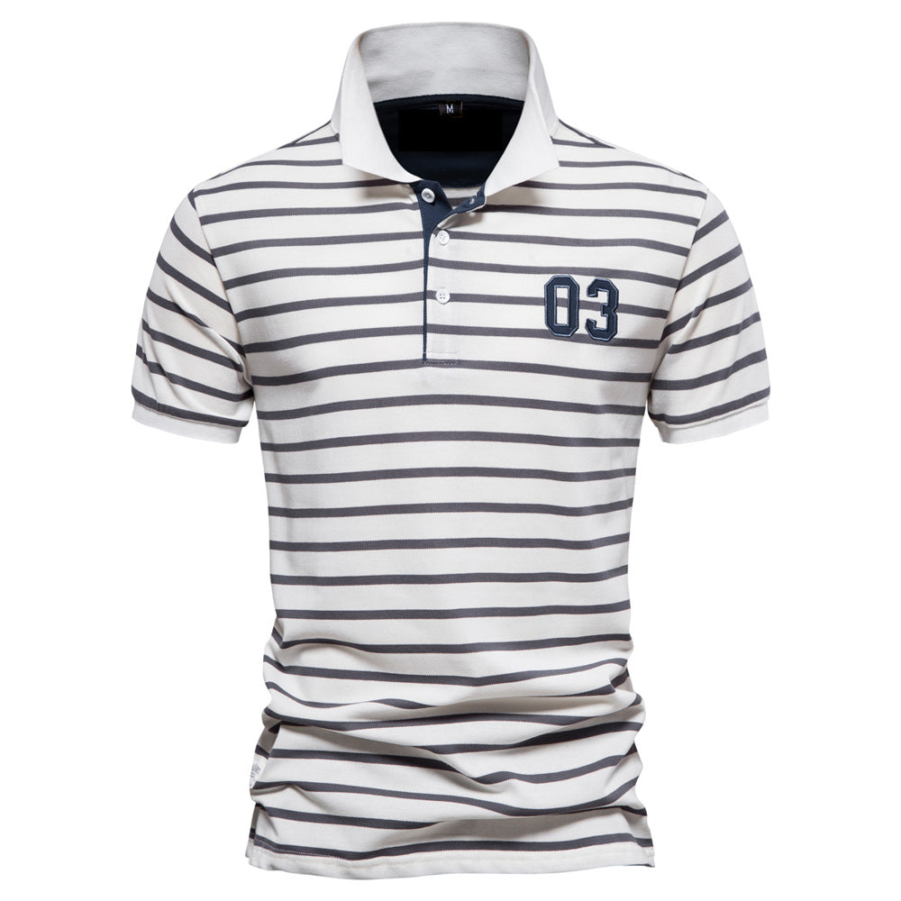 Herren Polo-Shirt med modernt randmönster och bekväm passform Mirla-Eva Jonsson