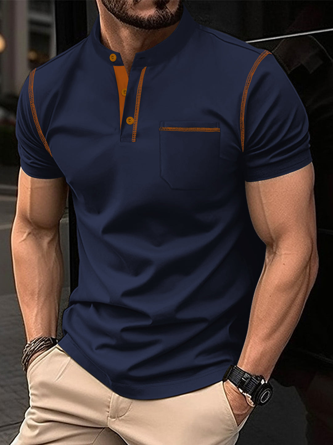 Herren Poloshirt med modern Henley-krage och praktisk bröstficka Mirla-Eva Jonsson