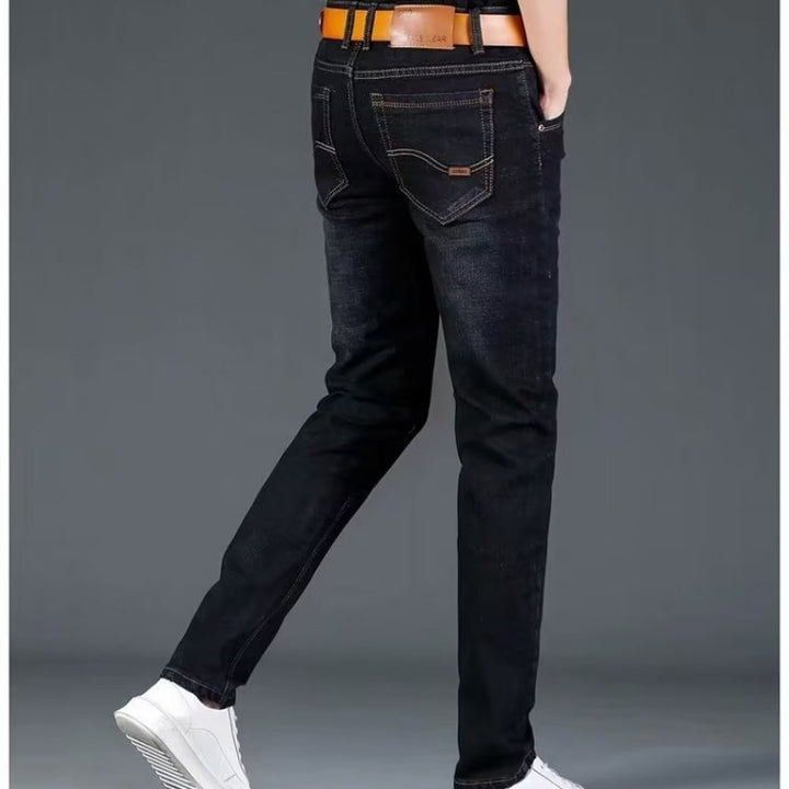 Herren Slim Fit Jeans med flexibel midja och moderna detaljer Mirla-Eva Jonsson