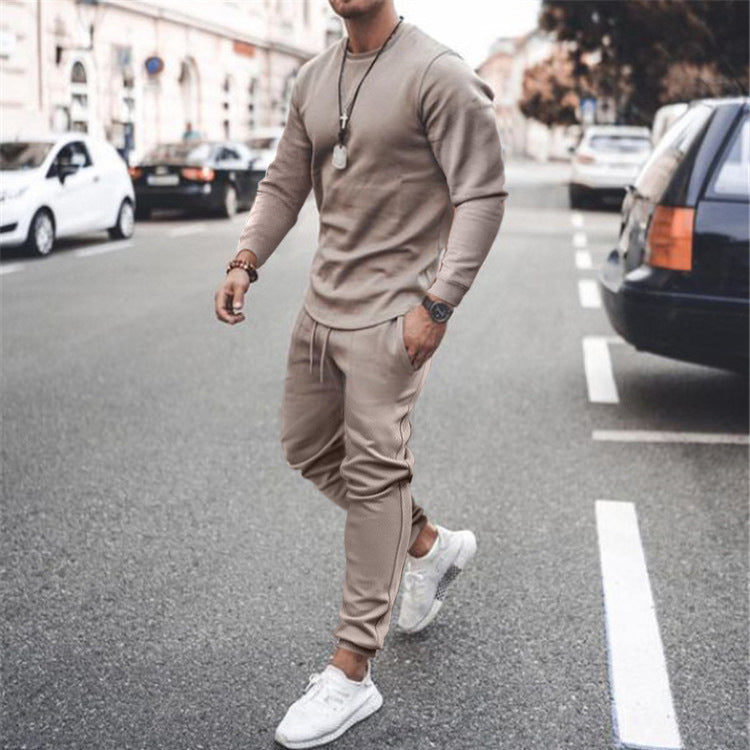 Herren Sportigt Fritidsset med elastiska muddar och praktisk design Mirla-Eva Jonsson