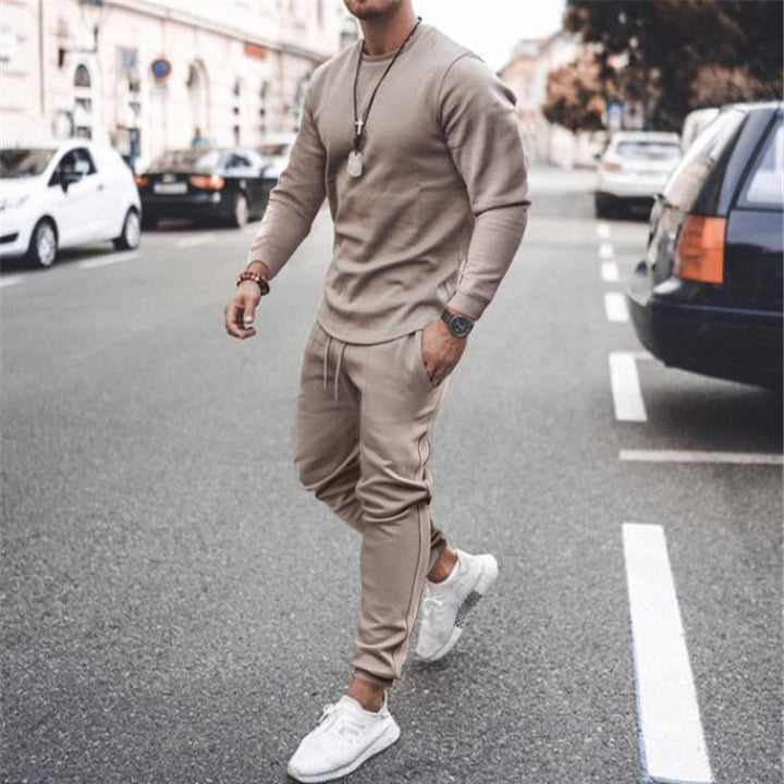 Herren Sportigt Fritidsset med elastiska muddar och praktisk design Mirla-Eva Jonsson