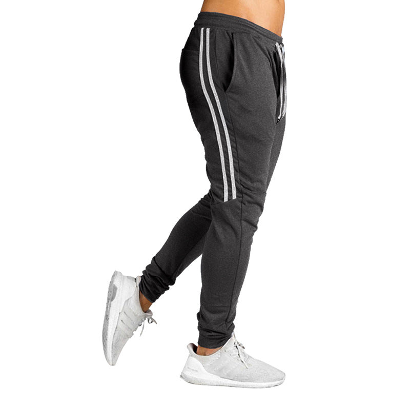 Herren Sportliche Joggingbyxor med andningsbar struktur och sidostråkar Mirla-Eva Jonsson