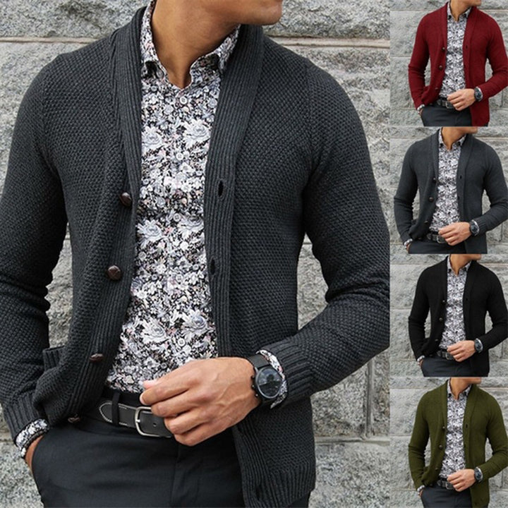 Herren Strickjacke mit eleganten Knopfdetails und strukturierter Textur Mirla-Eva Jonsson