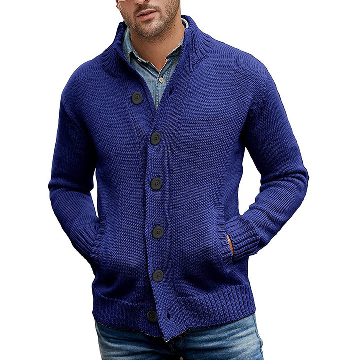 Herren Strickjacke mit modernem Design und praktischen Taschen Mirla-Eva Jonsson